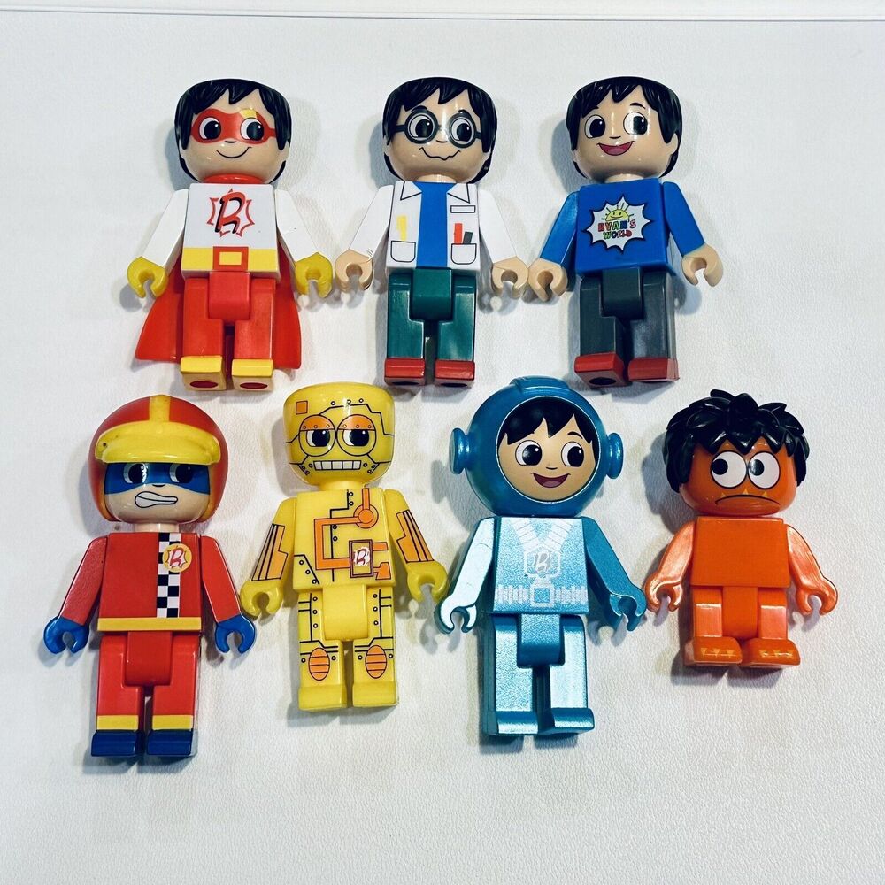 LOT Ryan's World Mini Action Lego Figures Moe, Racer, Yellow Robot, Blue Diver